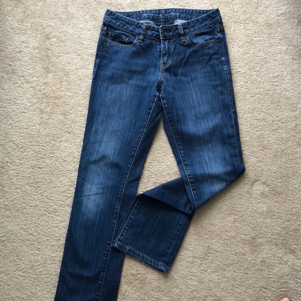 Levi’s straight leg jeans
